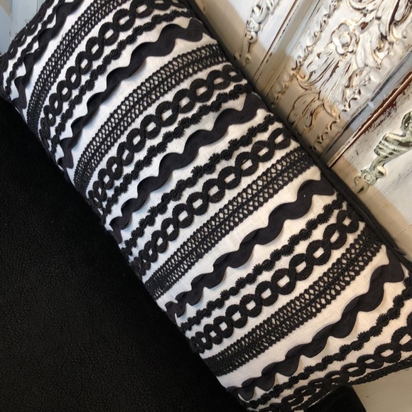 EDIE Inc. Unique Rick Rack Trimmed Black on White Feathered Filled Accent Pillow - Picture 3 of 6
